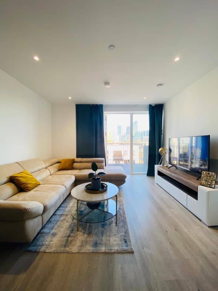 Luxury Canal Penthouse near Canary Wharf