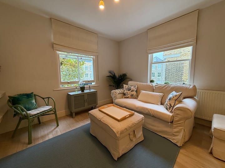 Nevern Sq-Earl Court onebed flat