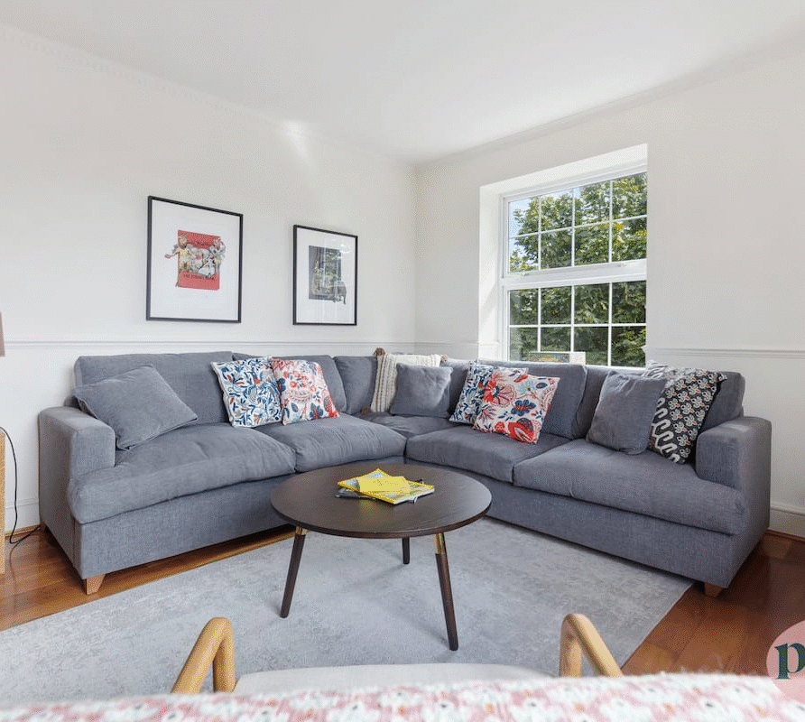 Cosy & Spacious Flat in Islington w/ Dyson Fans