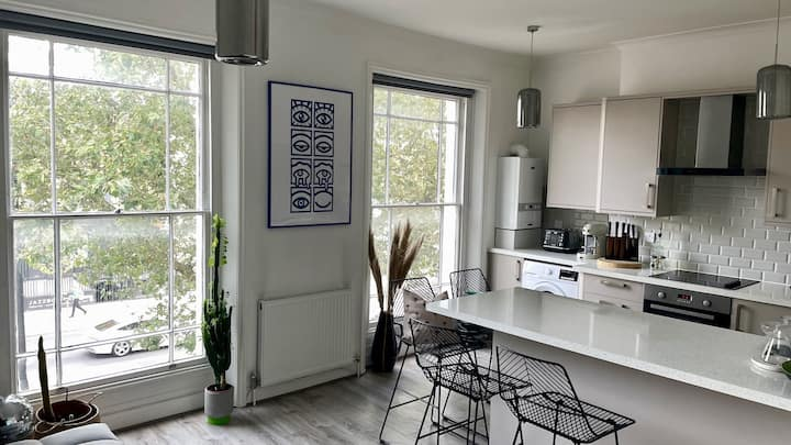 Victorian Apartment in London
