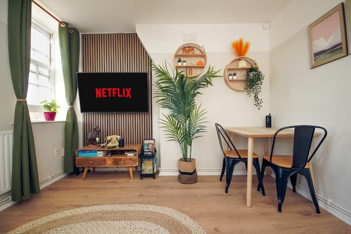 Stylish 1 Bedroom Apartment in the heart of Angel